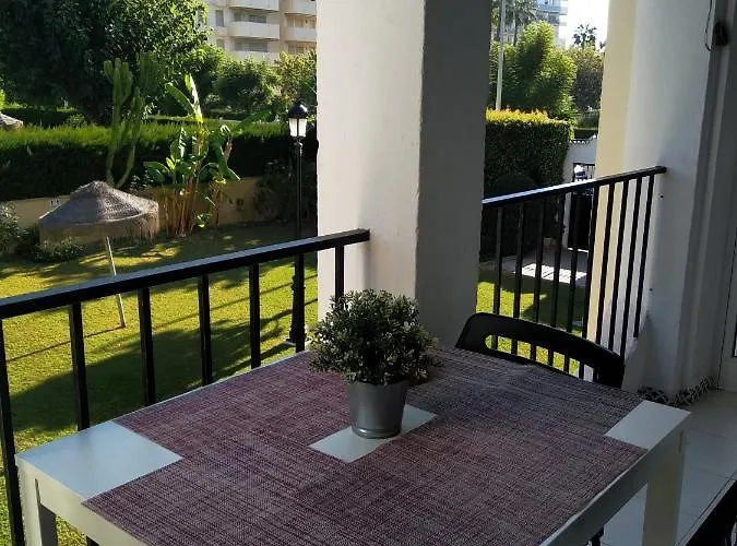 Apartamento de cinco plazas en recinto muy tranquilo cerca del mar