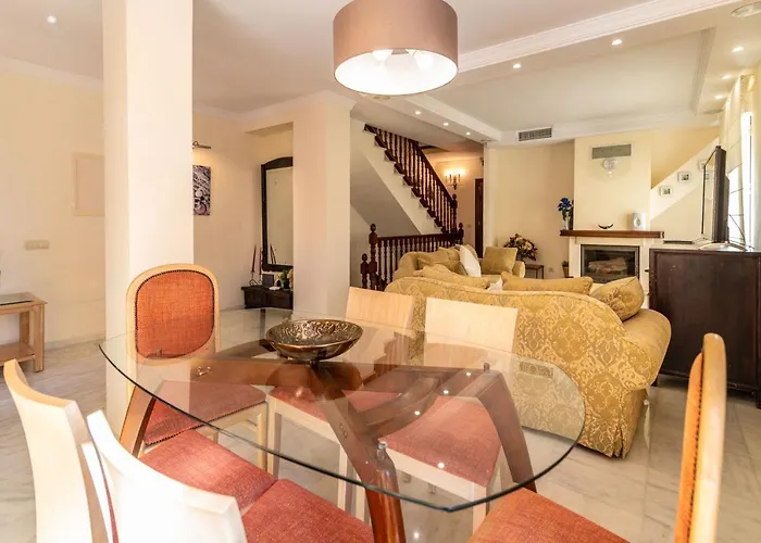 Hh Villa Camelia