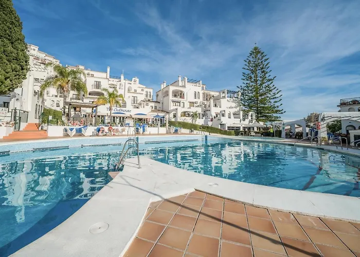 Freshly Renovated, Modern Penthouse Pueblo Evita!