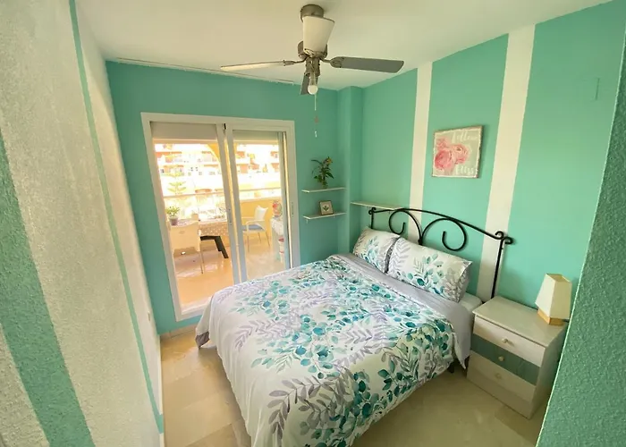 Room With Sea And Mountain Views Habitacion En Piso Compartido Para 1 O 2 Personas