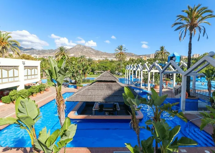 Homeforguest Beautiful Apartment With Sea Views In Benal Beach, Benalmadena