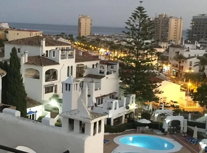 Spectacular Views 2 Bed, Pueblo Evita