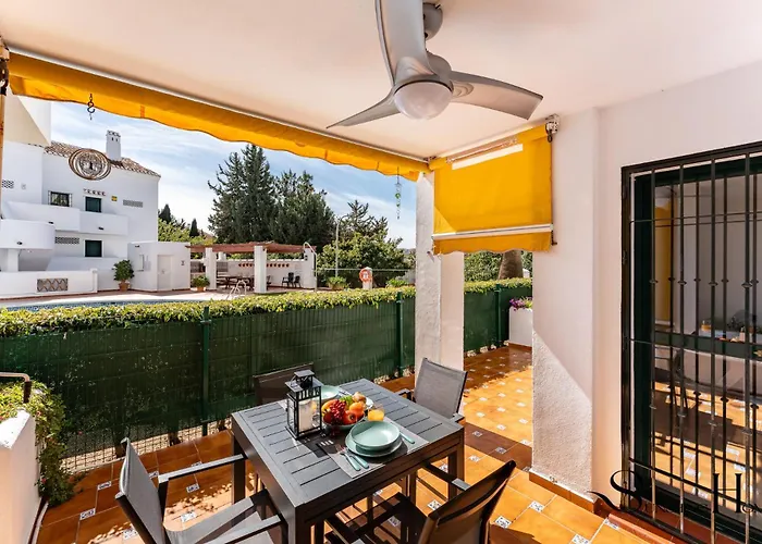 Poolside 2 Bedroom Retreat