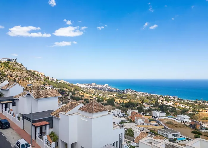 Panoramic Sea View 4 Bedroom Stupa Duplex With Jacuzzi