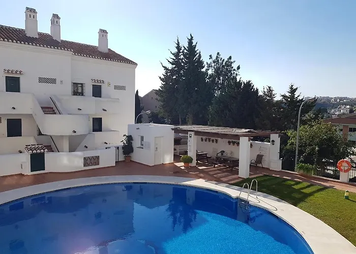 Peaceful 1Br Getaway - Walk To Beach And Train