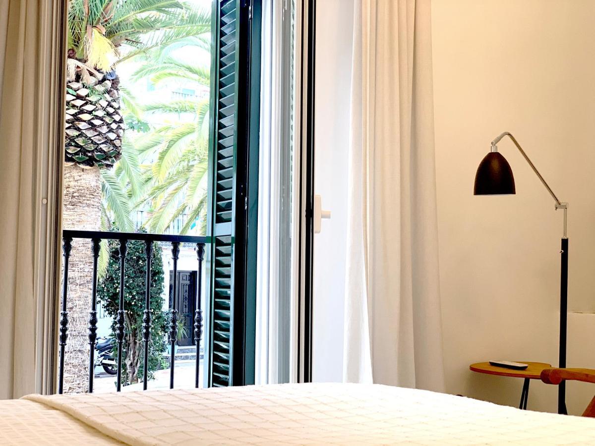 Palm House 10 *