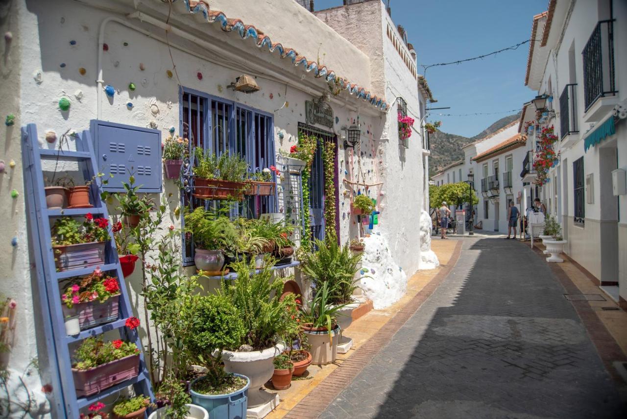 Apartamento Benal Beach, Superb 2 Bedroom 2 Bathroom Front Sleeps 6 Benalmádena