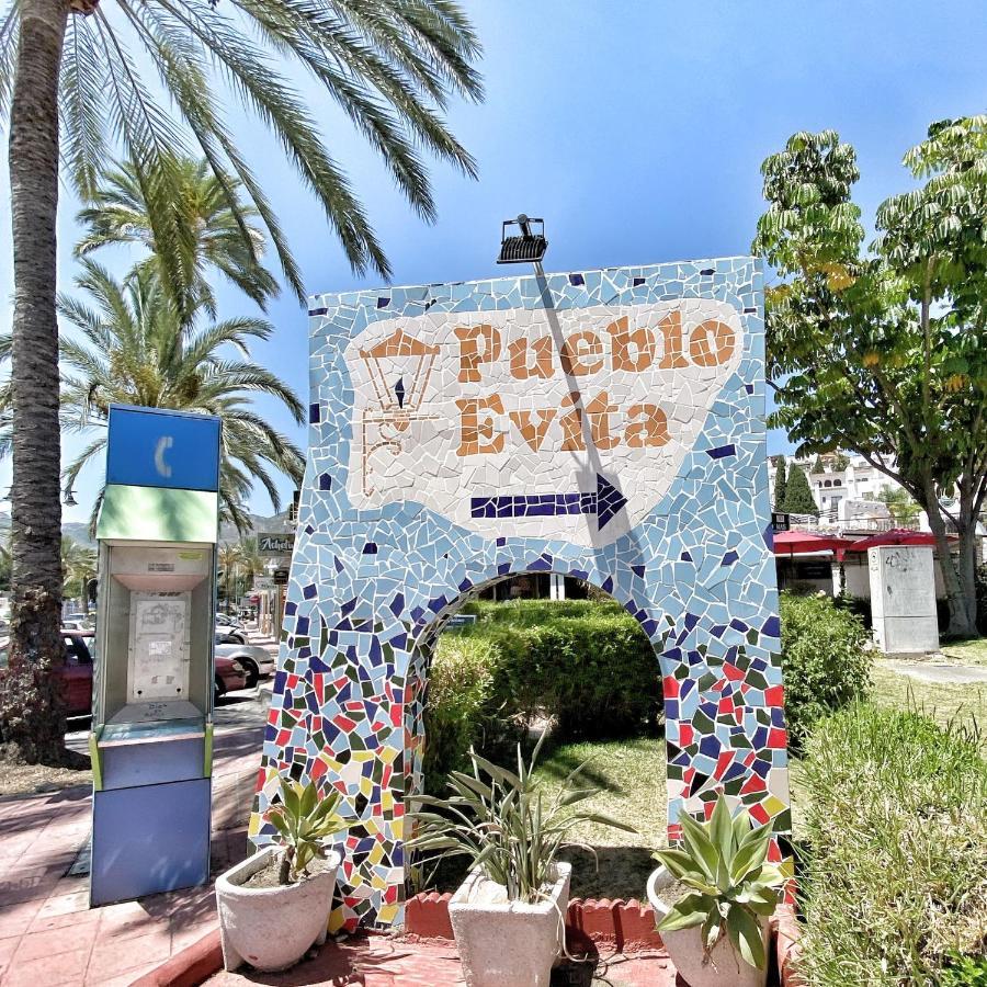 Aleire Pueblo Evita
