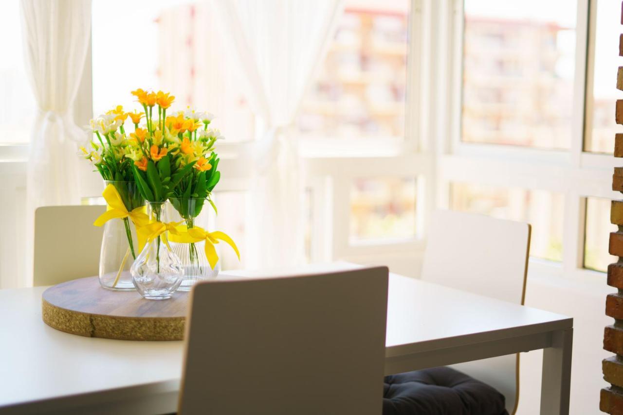 Aguila Sea View Apartment