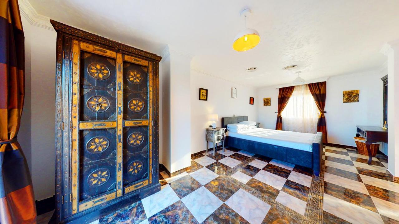 Villa Majestic By The Beach Benalmádena