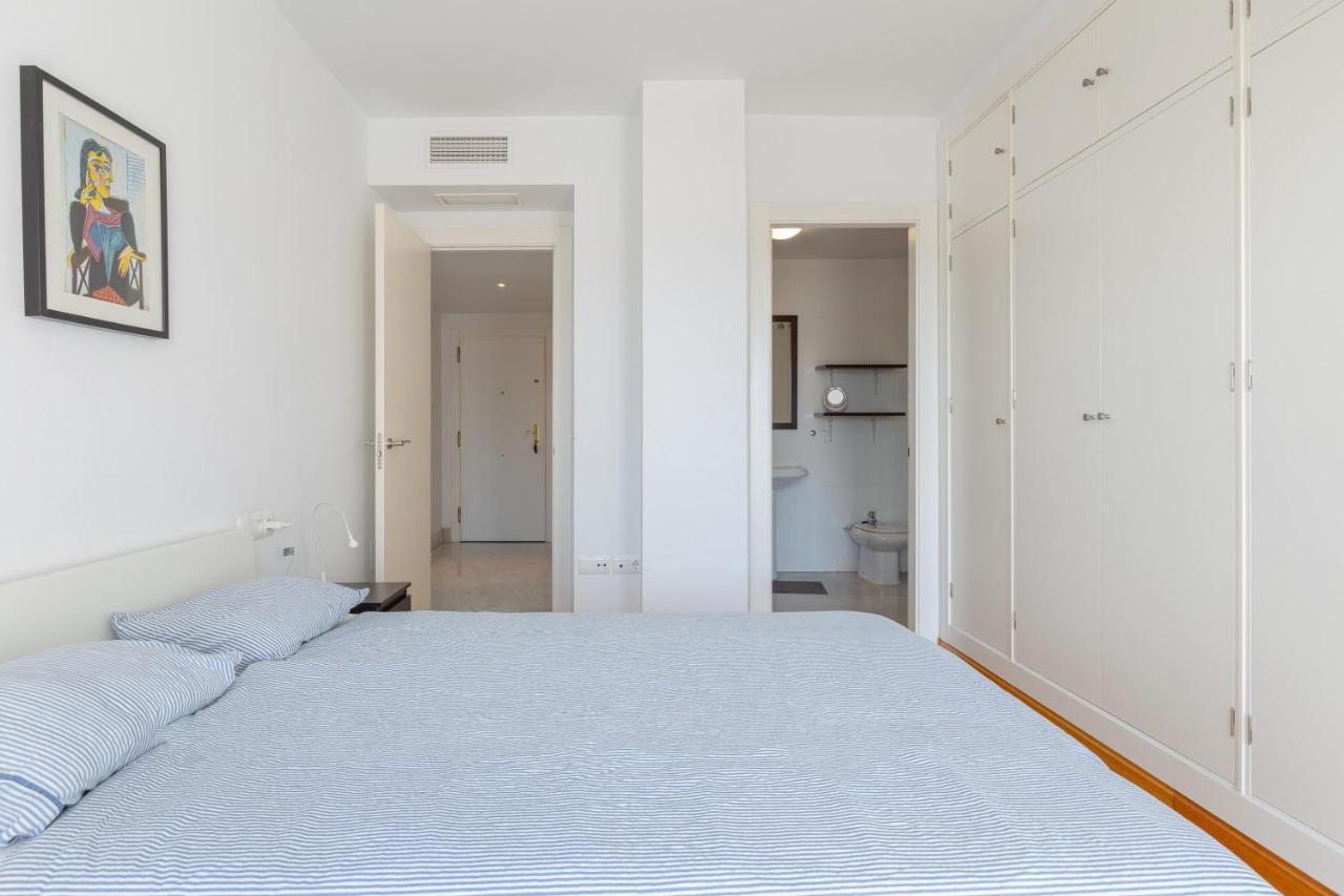 With A Sunny Terrace Apartment Benalmadena