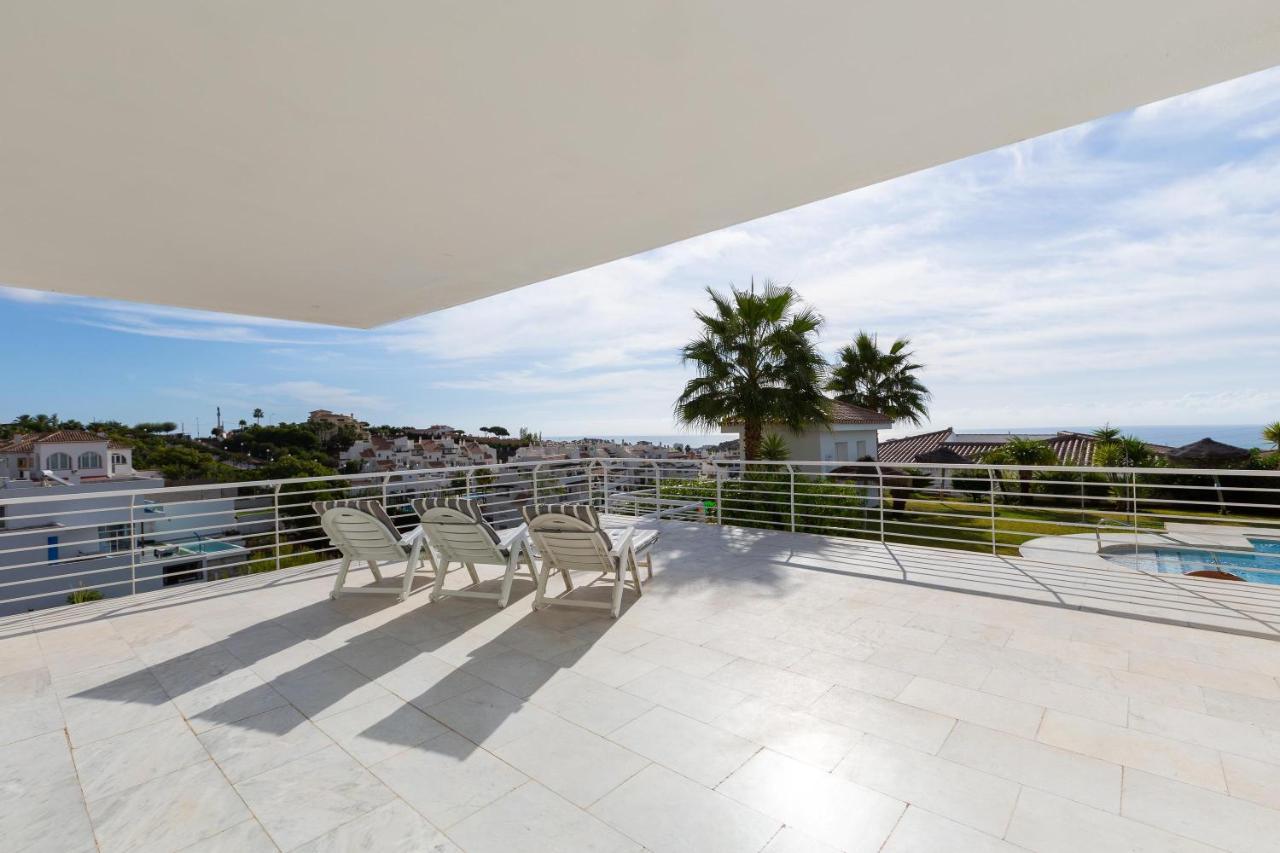 With A Sunny Terrace Apartment *