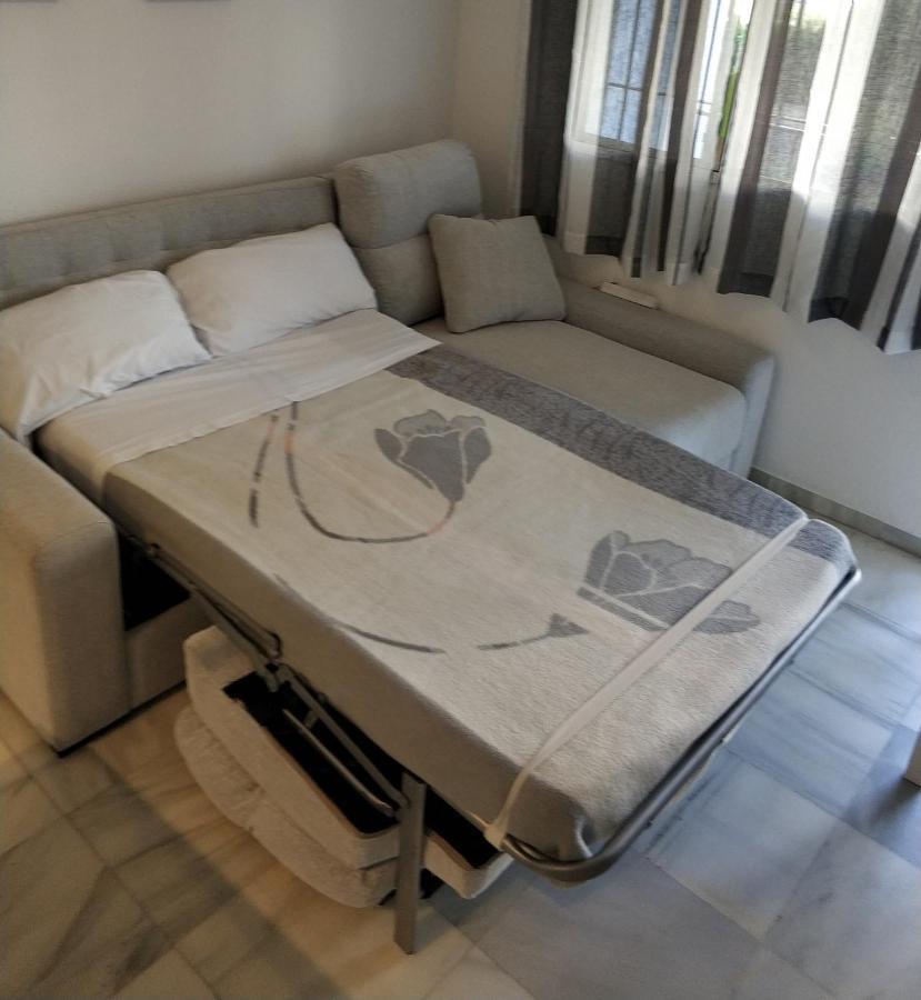Apartamento De Cinco Plazas En Recinto Muy Tranquilo Cerca Del Mar * Benalmádena