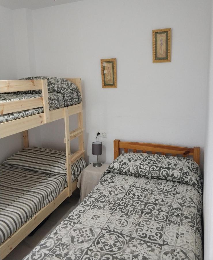 Apartamento De Cinco Plazas En Recinto Muy Tranquilo Cerca Del Mar