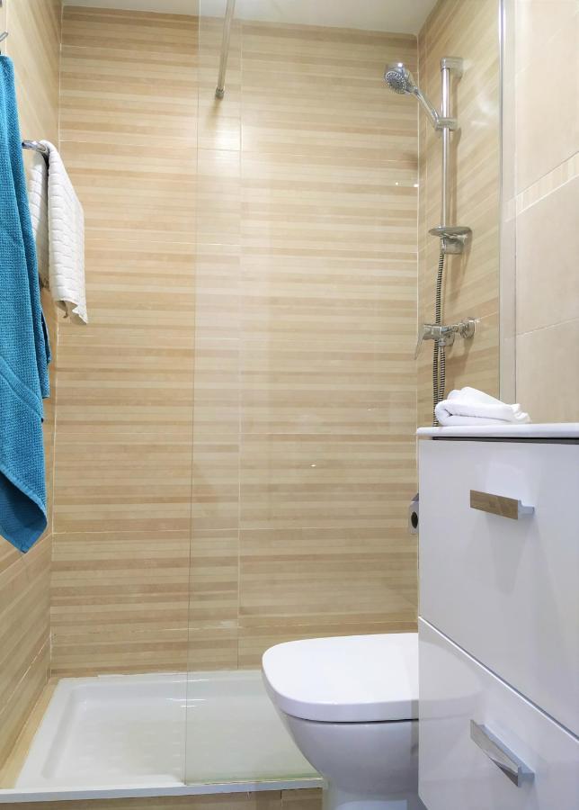 Pena 3 Bedroom Duplex, Bbq, Pool, Sea Views, Apartamento Benalmádena