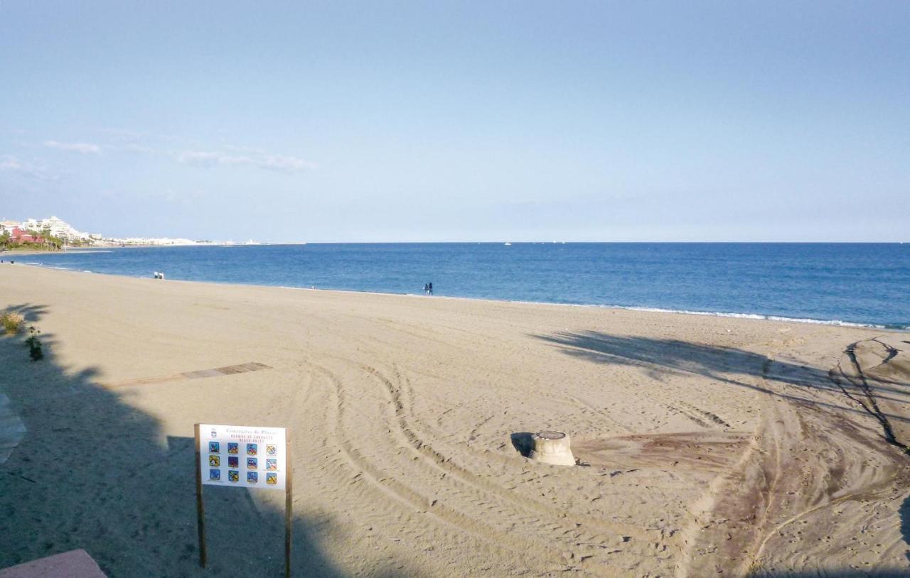 Amazing Apartment In Benalmdena Costa With 1 Bedrooms, Wifi And Outdoor Swimming Pool * Benalmadena