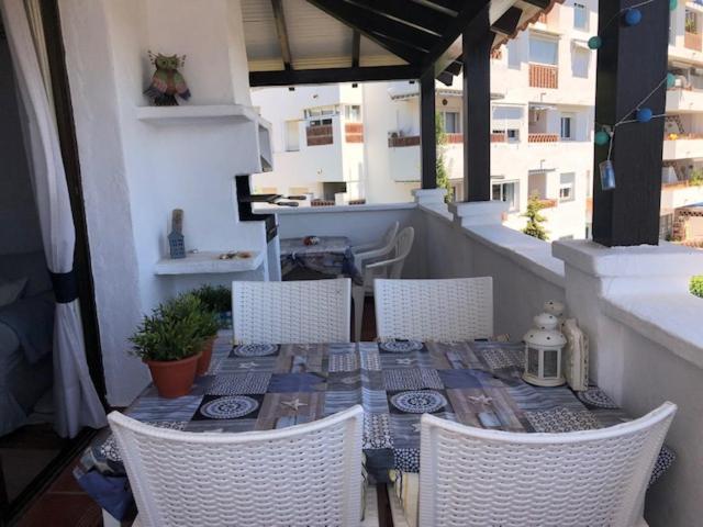 Pueblo Evita. Stunning Sea And Mountain Views, Close To Amneties. Apartment