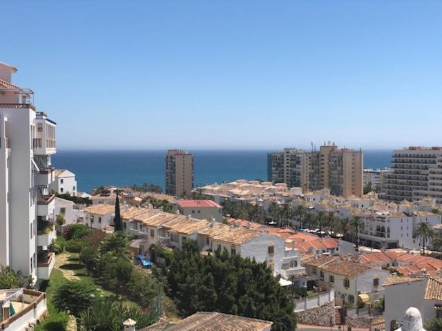 Pueblo Evita. Stunning Sea And Mountain Views, Close To Amneties. Apartment Benalmadena