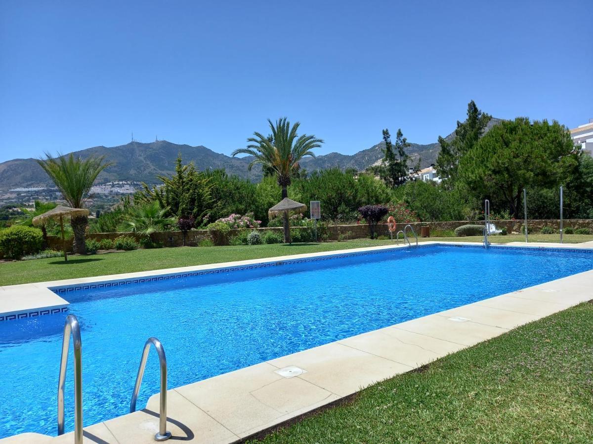 Terraza Vista: Amplio Moderno Con Vistas Exclusivas