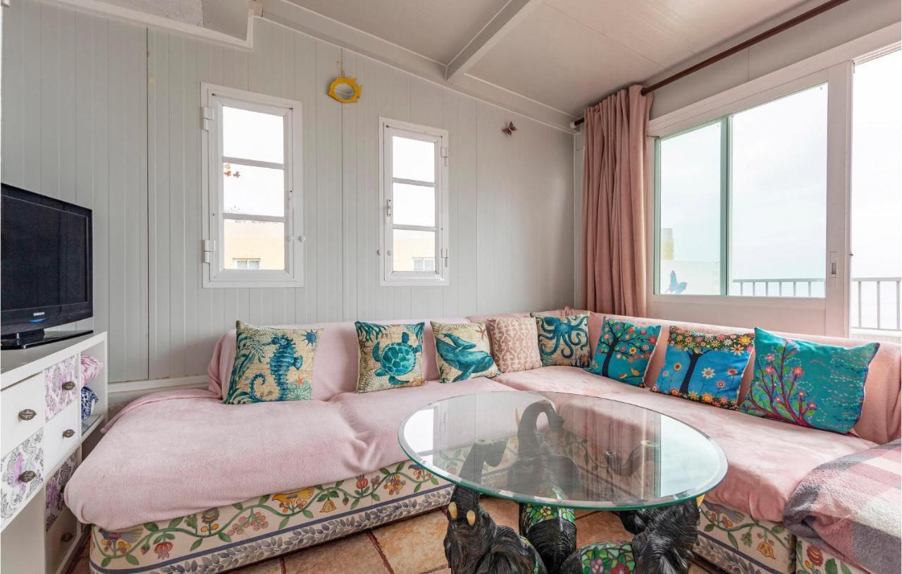 Cozy In With House Sea View