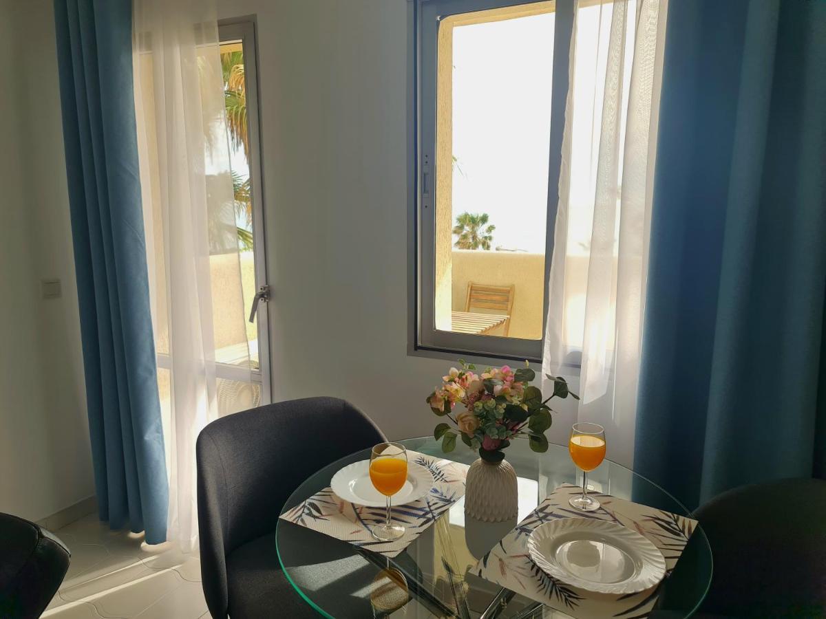 Apartment Precioso Con Piscinas Y Vistas Al Mar. *