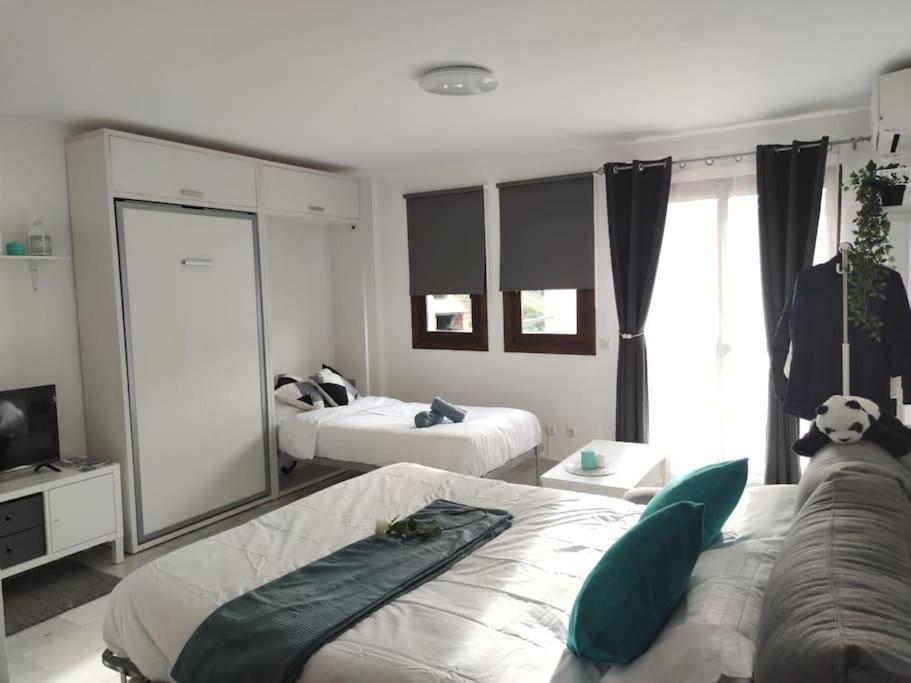Maika Benalsun Pueblo Evita Apartment *