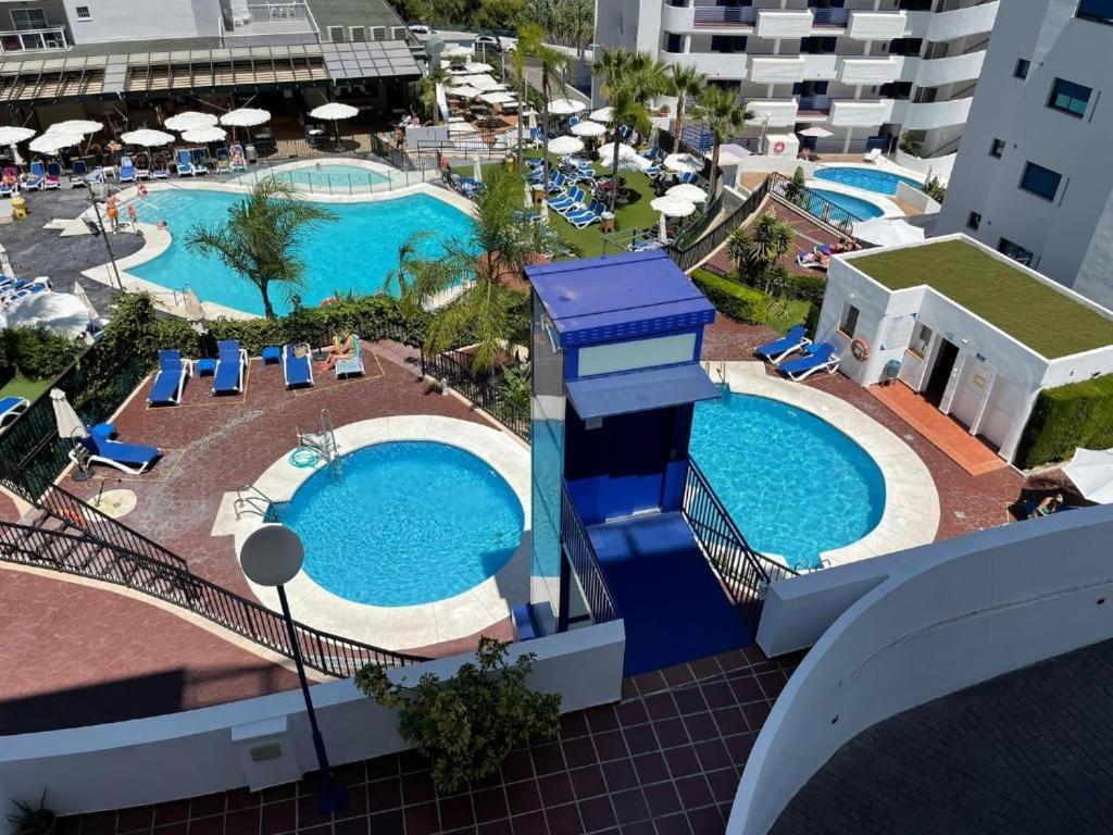 Con Parking Con Piscina Junto A La Playa *