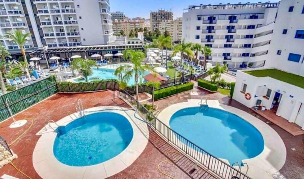 Con Parking Con Piscina Junto A La Playa Apartment