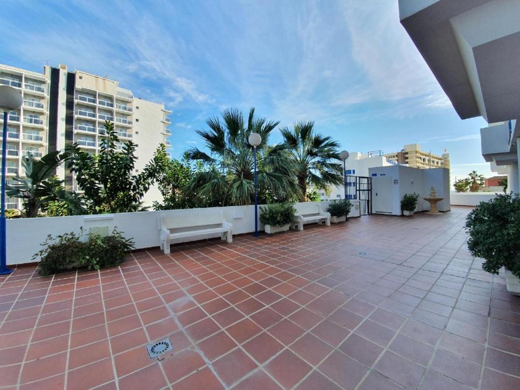 Con Parking Con Piscina Junto A La Playa Benalmadena