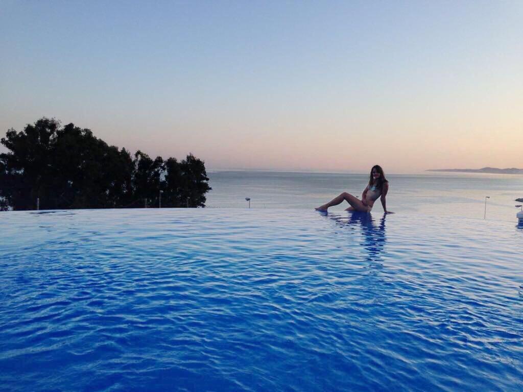 Sunny House At The Infinity Pool Shared *