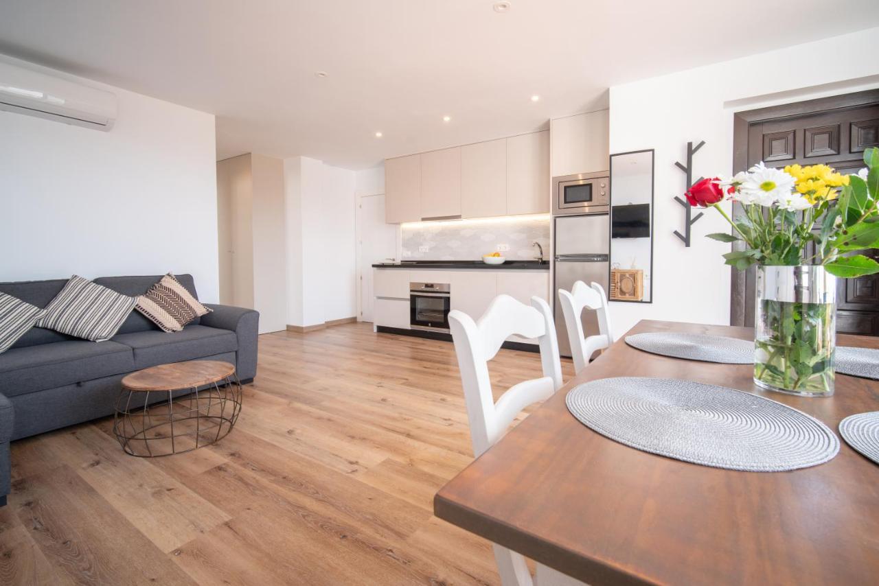 Apartamento Freshly Renovated, Modern Penthouse Pueblo Evita! Benalmádena