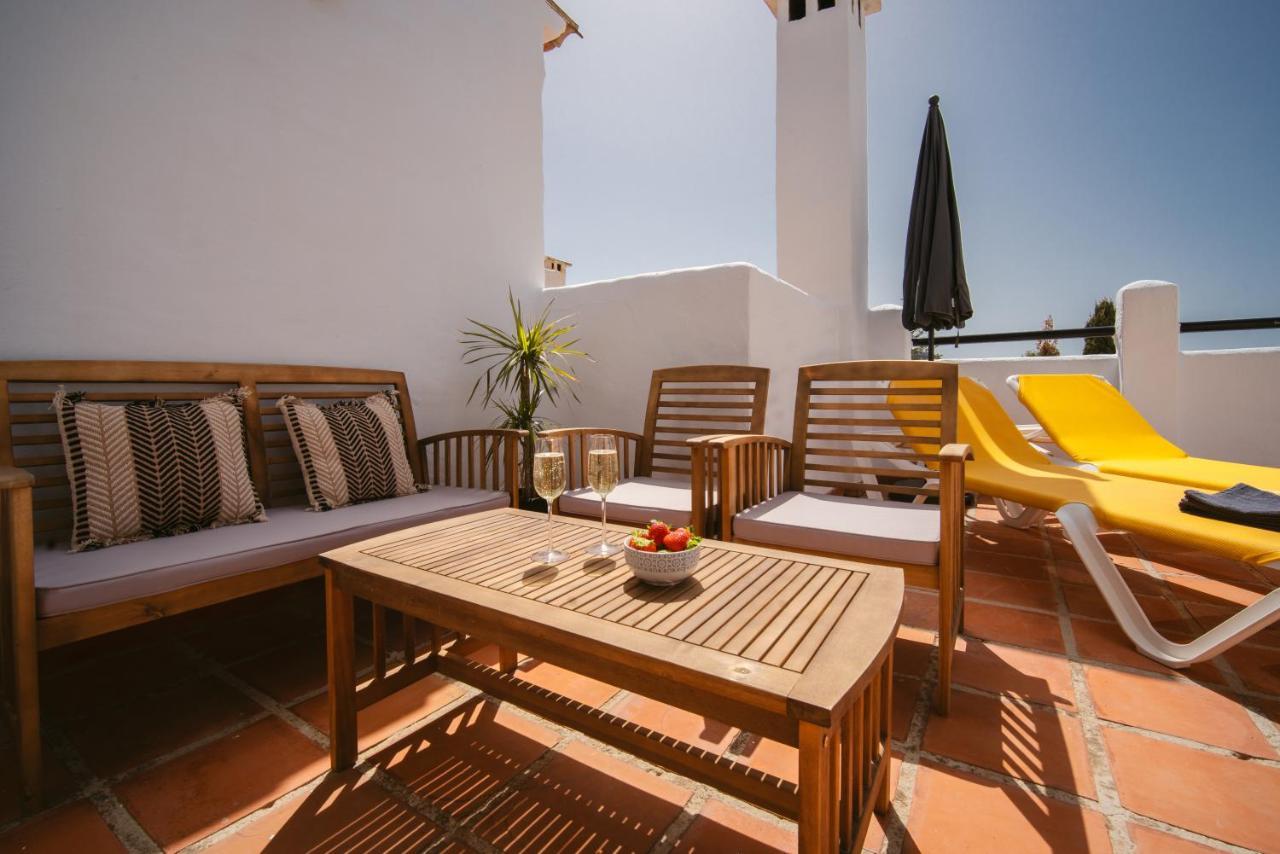 Freshly Renovated, Modern Penthouse Pueblo Evita!