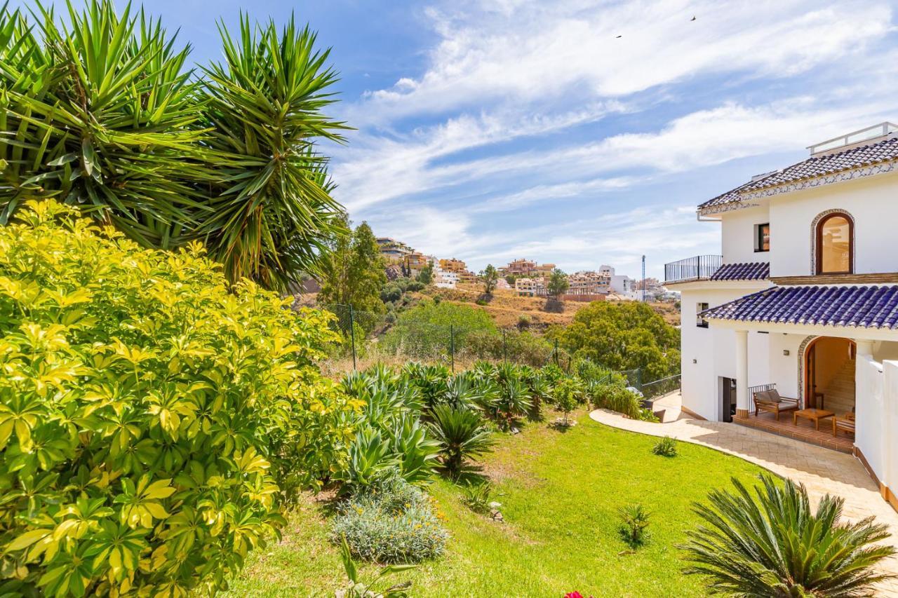 Tranquil 2 Bed With Private Pool + Sea View! Villa *