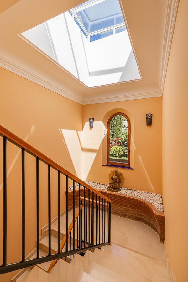 Tranquil 2 Bed With Private Pool + Sea View! *