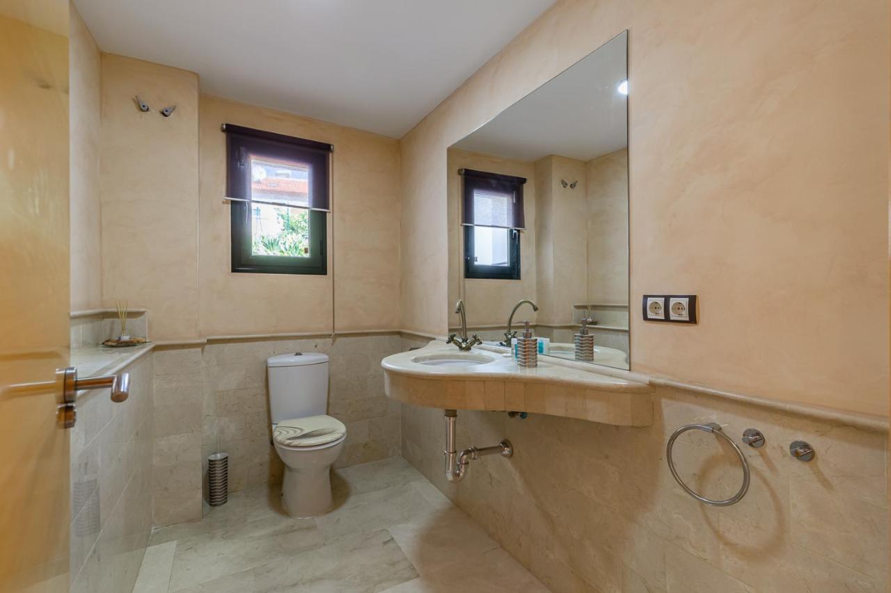 Tranquil 2 Bed With Private Pool + Sea View! Villa Benalmádena