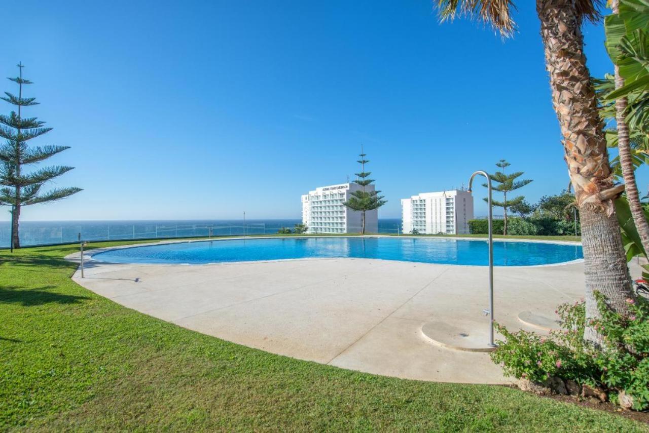 Apartment And Pool Holidays At The Grand Coloso Benalmadena