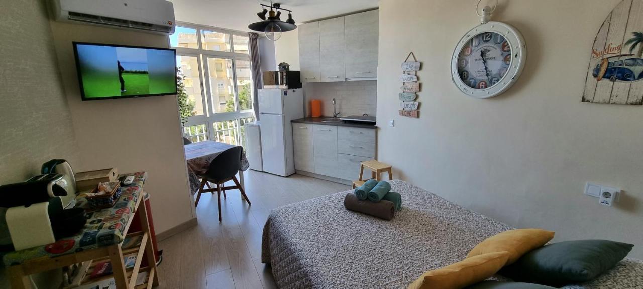 Maite , Luminoso Estudio Junto Al Mar *