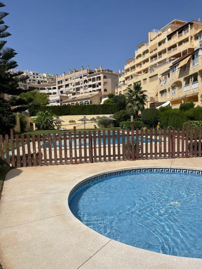 Bed & Breakfast With Sea And Mountain Views En Piso Compartido 1 O 2 Personas Benalmadena