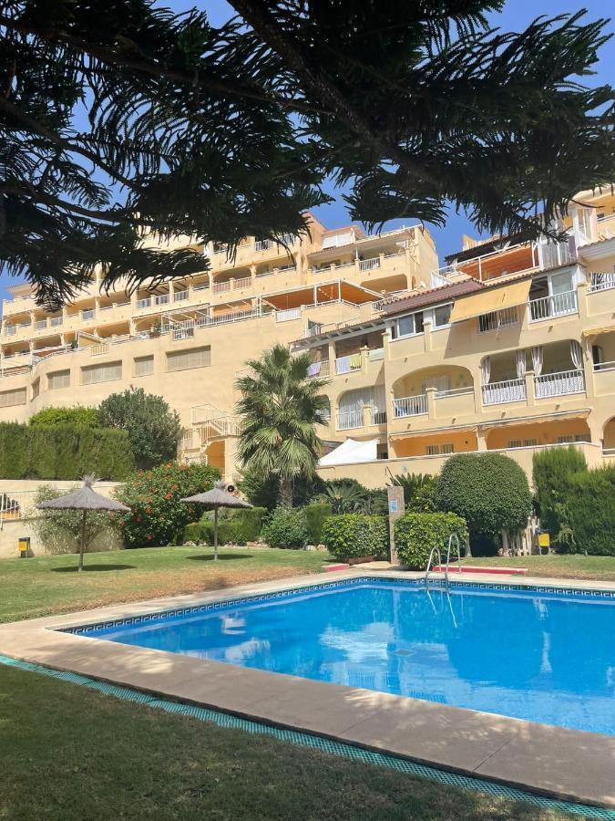 With Sea And Mountain Views En Piso Compartido 1 O 2 Personas Bed & Breakfast *