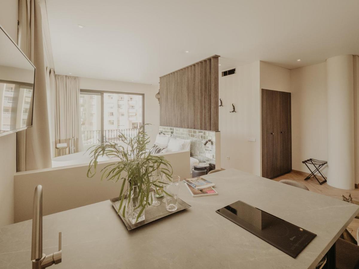 Comfy Aparthotel *