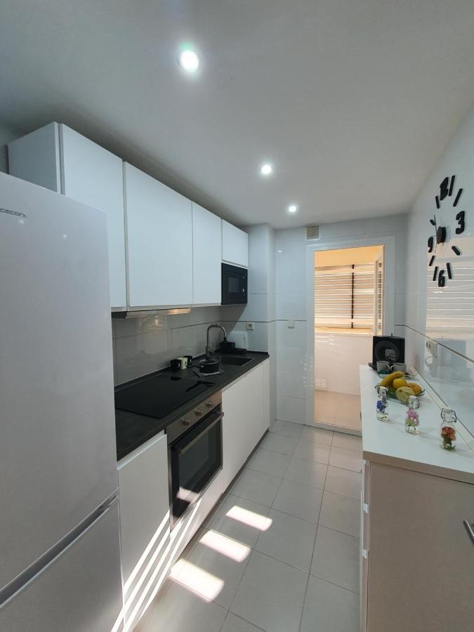 Cubo's Benalvistas Urban Love & 2 Free Parking *