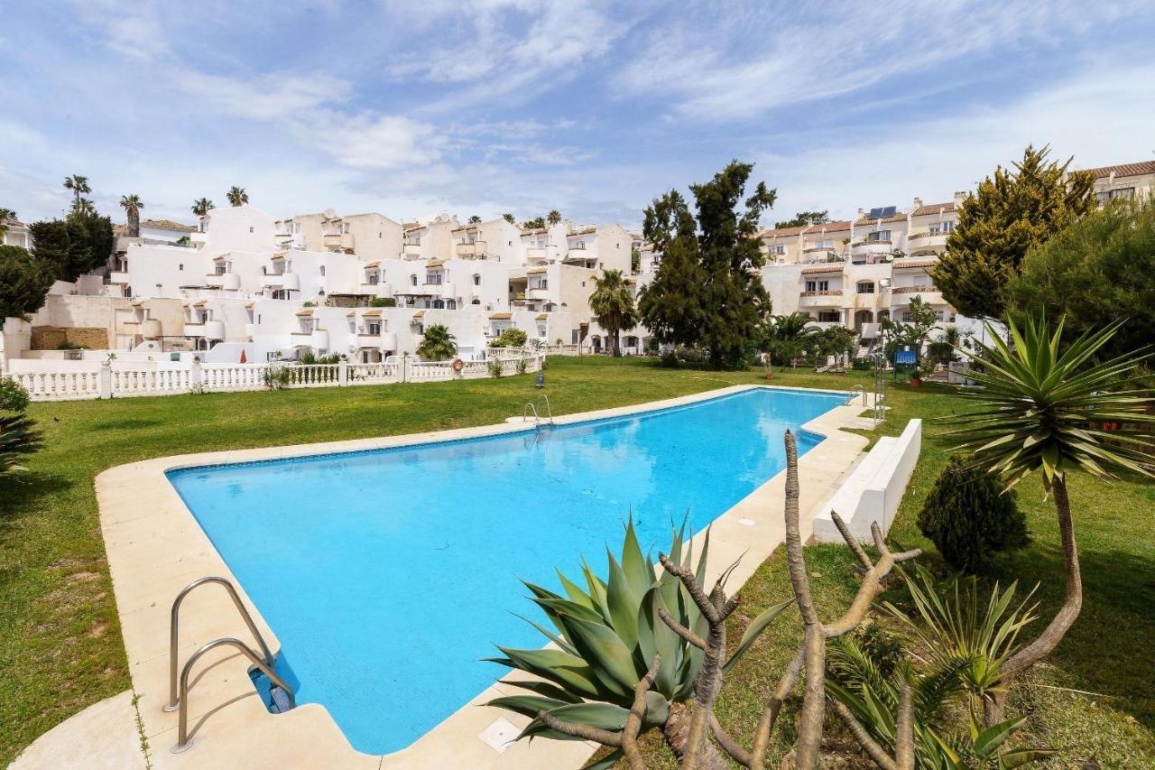 Beautiful Views Family Townhouse Steps From The
