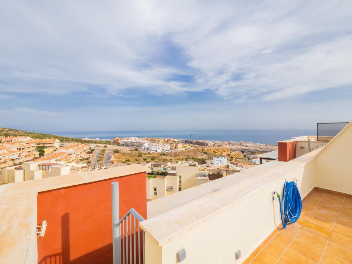 Cubo's Benalvistas Urban Love & 2 Free Parking Benalmadena