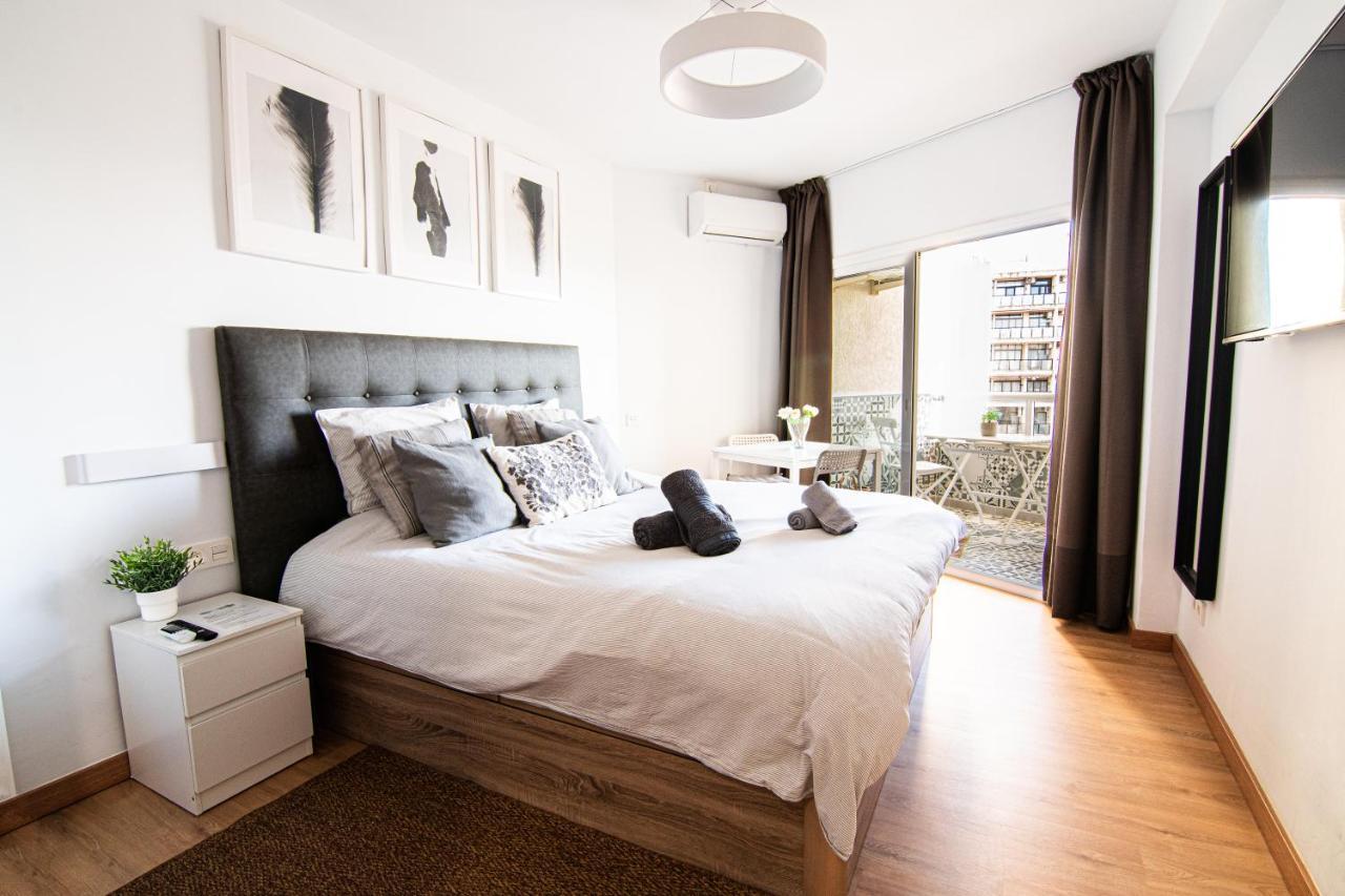 Apartment Puerto Marina - First Line - - Malaga