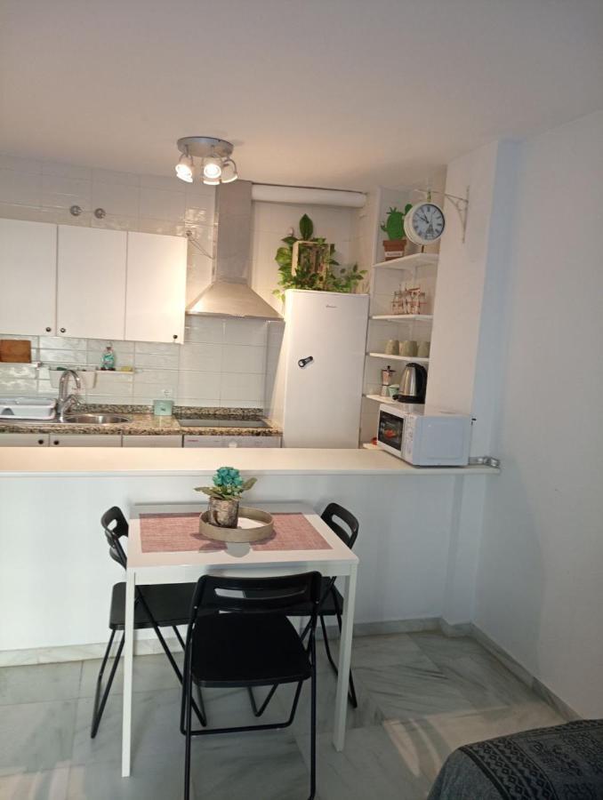 Apartamento De Cinco Plazas En Recinto Muy Tranquilo Cerca Del Mar Apartamento