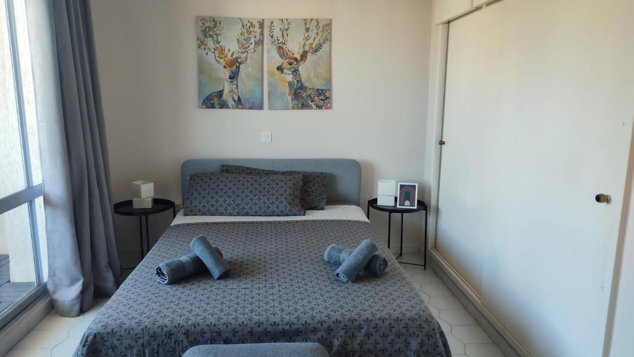 Homeforguest Beautiful With Sea Views In Benal Beach, Apartment