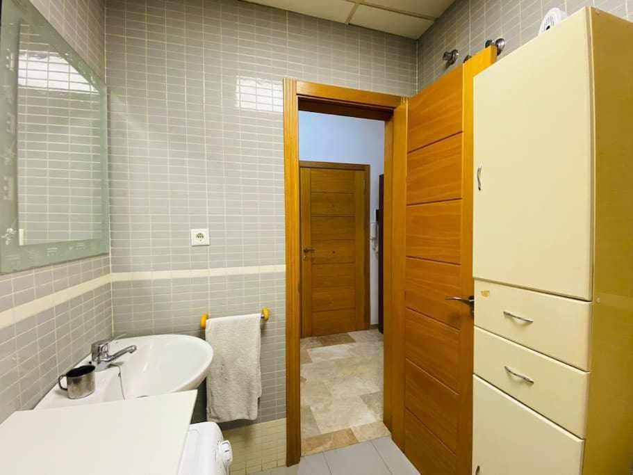 Quintana Apartamento Junto A Puerto Marina Apartment *