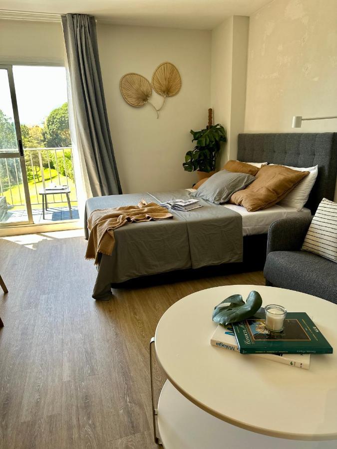 Minerva Estudio La Biznaga , And Pool Apartment Benalmadena