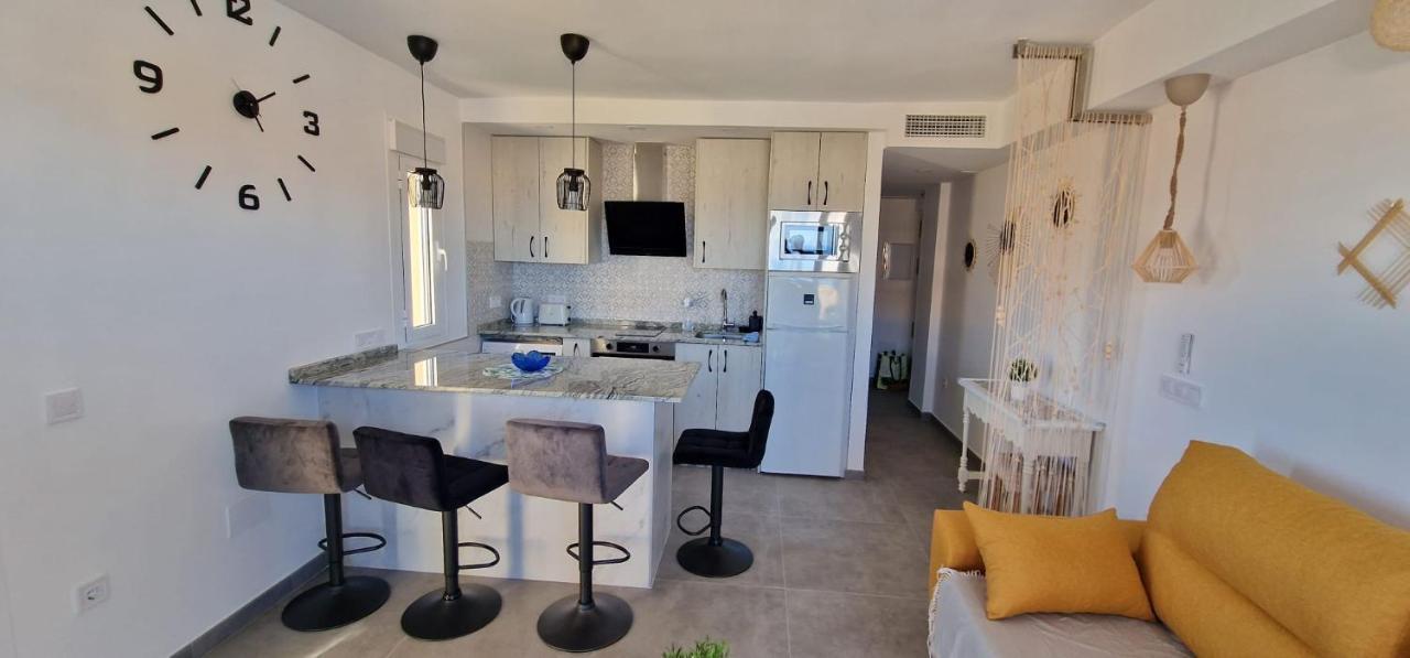 Acogedor,apartamento.piscina, Vistas, Terraza Appartement *