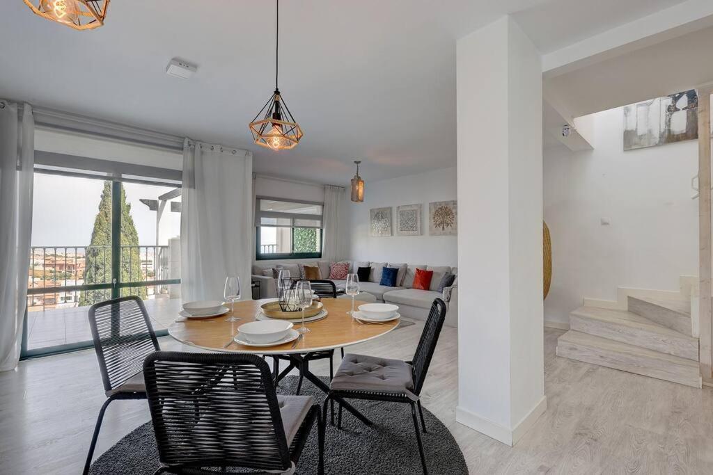 3 Bedroom Semi Detached With Stunning Views!